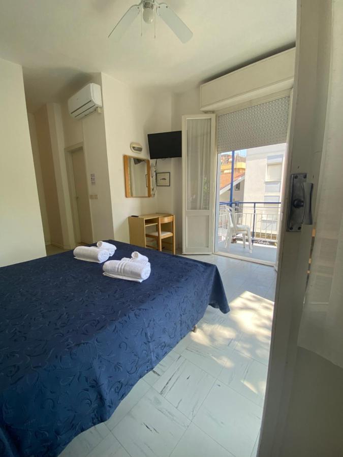 B&B Hotel Lucciola Cattolica Eksteriør bilde