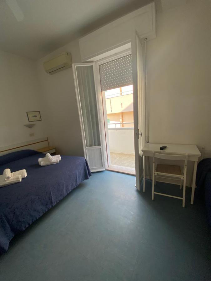 B&B Hotel Lucciola Cattolica Eksteriør bilde