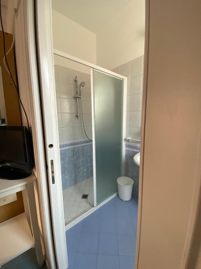 B&B Hotel Lucciola Cattolica Eksteriør bilde