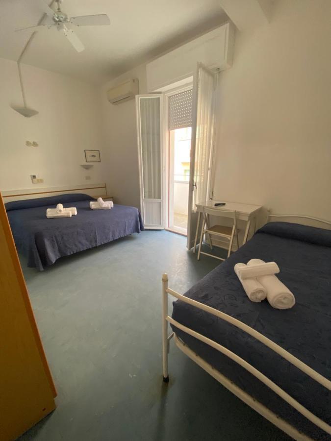 B&B Hotel Lucciola Cattolica Eksteriør bilde