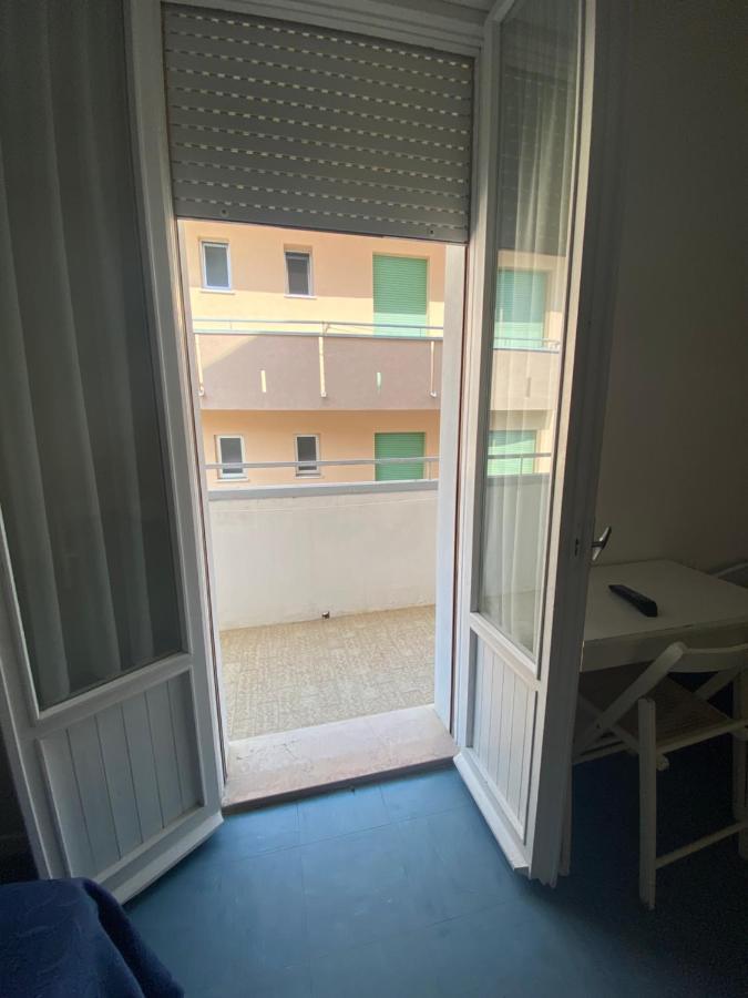 B&B Hotel Lucciola Cattolica Eksteriør bilde